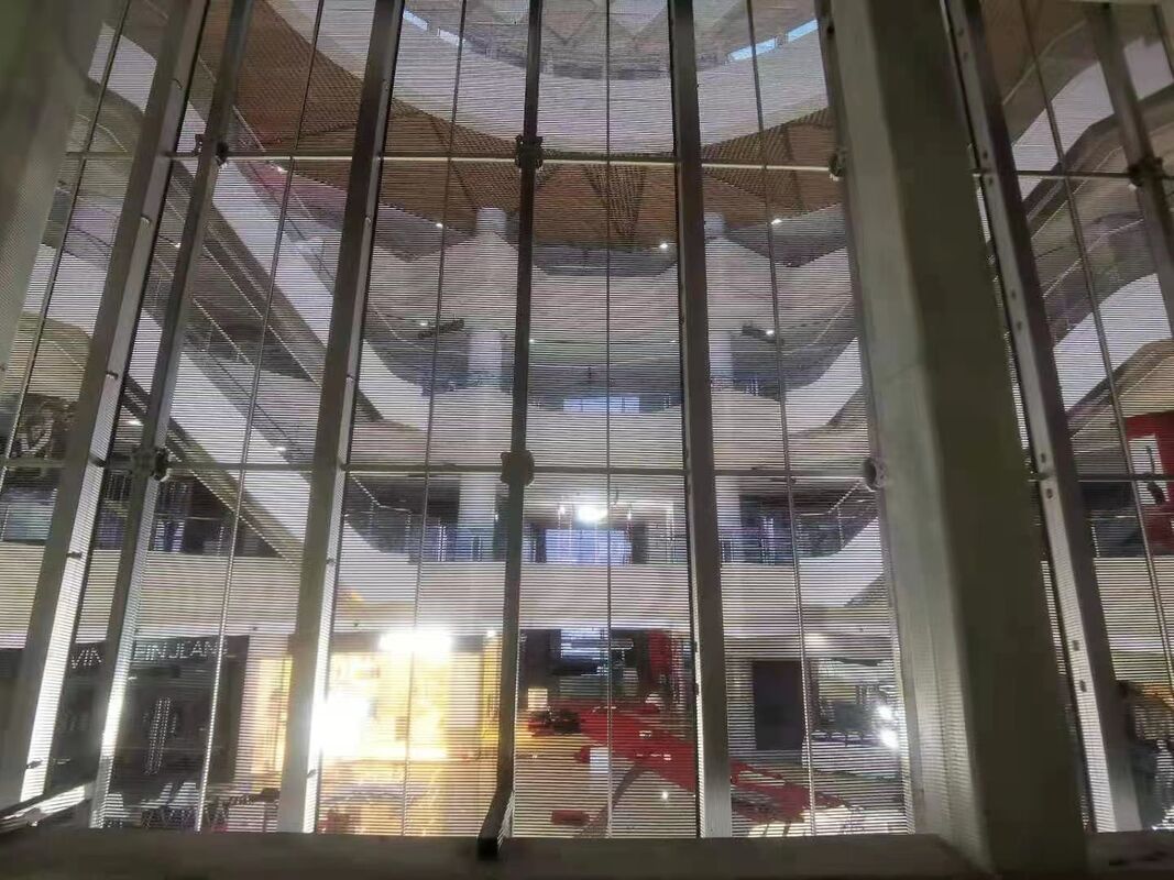 P3.91mm Transparent See Thru Led Display Rental For Outdoor Retail Windows