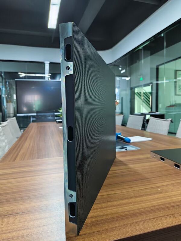 P2.5 Indoor SMD Led Screen Display Small Pixel Pitch Video Wall Seamless