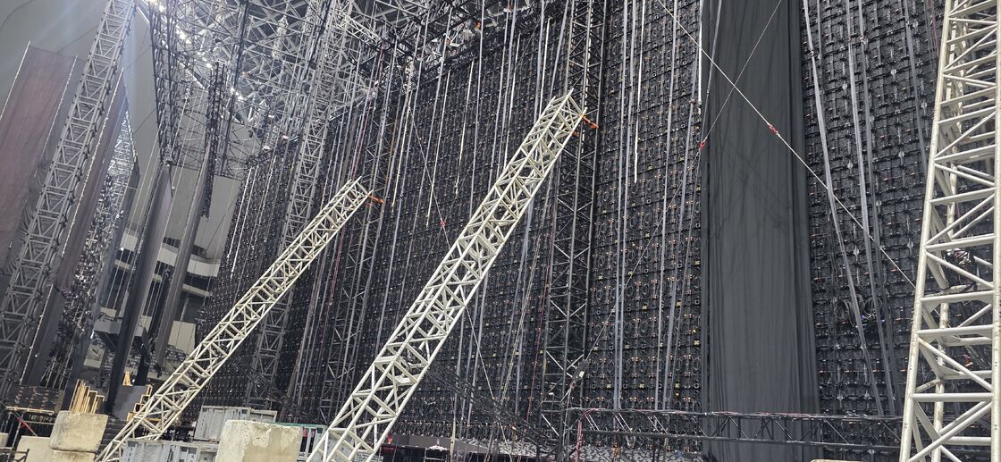 Mobile Stage Led Screen Rental Portable Display For Outdoor Advertising Shop 16 Bit