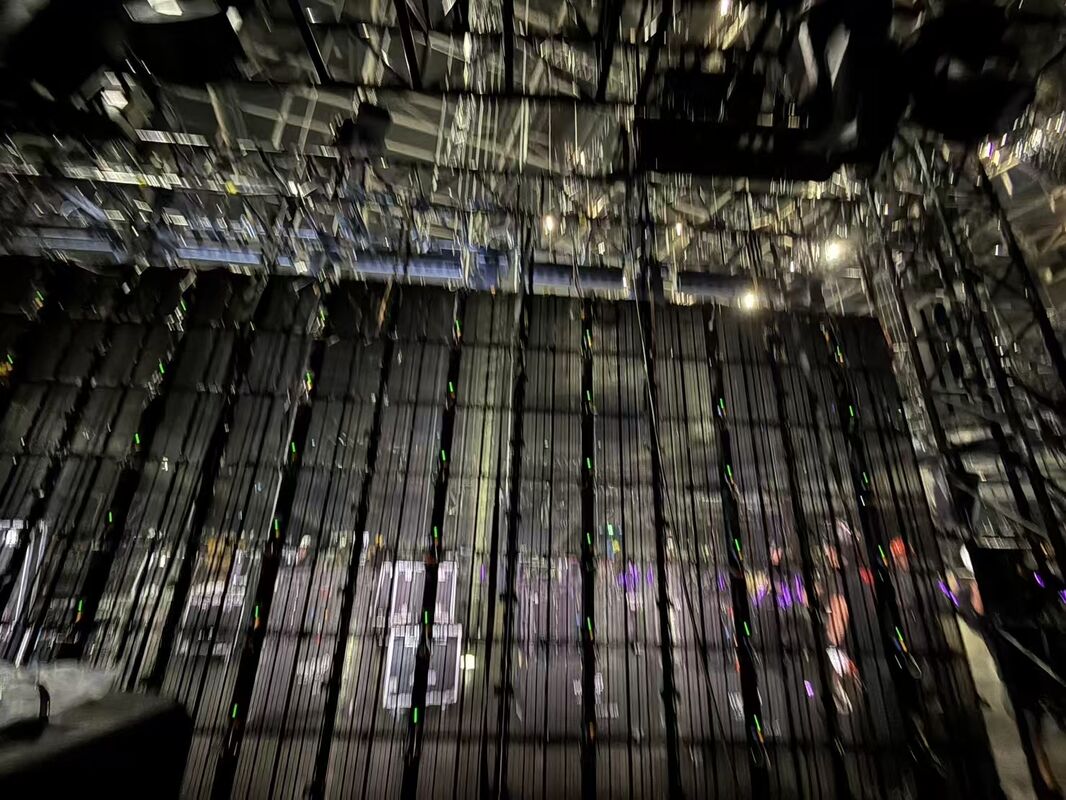 पी3.91 पिक्सेल पिच 5000 निट्स चमक एलईडी वीडियो वॉल डिस्प्ले 7680 हर्ट्ज रिफ्रेश दर के साथ किराये के समाधानों के लिए