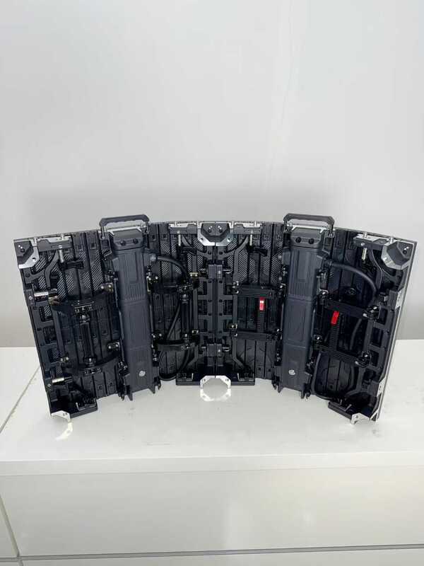 জিএস সিরিজ এলইডি ভিডিও ওয়াল 7680Hz রিফ্রেশ রেট সহ আইপি 65 ওয়াটারপ্রুফ ডাই-কাস্ট অ্যালুমিনিয়াম ক্যাবিনেট ভাড়া ইভেন্টের জন্য