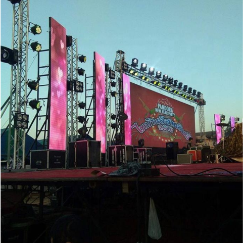 P4.81 Pixel Pitch Outdoor LED Display with 7680Hz Refresh Rate and IP65 Waterproof for Rental and Events